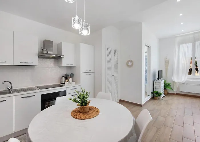 Rosa Corallo Deluxe- Centro Storico Appartement Varazze