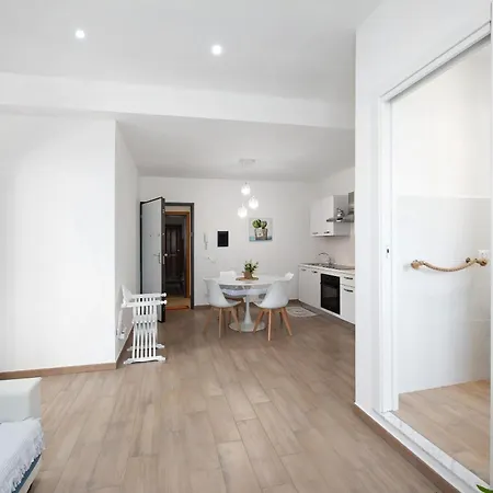 Apartament Rosa Corallo Deluxe- Centro Storico